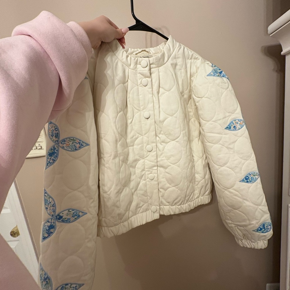 Women's Grey Bandit “Nicolette” Quilted Cream Jacket with Blue Floral Accents